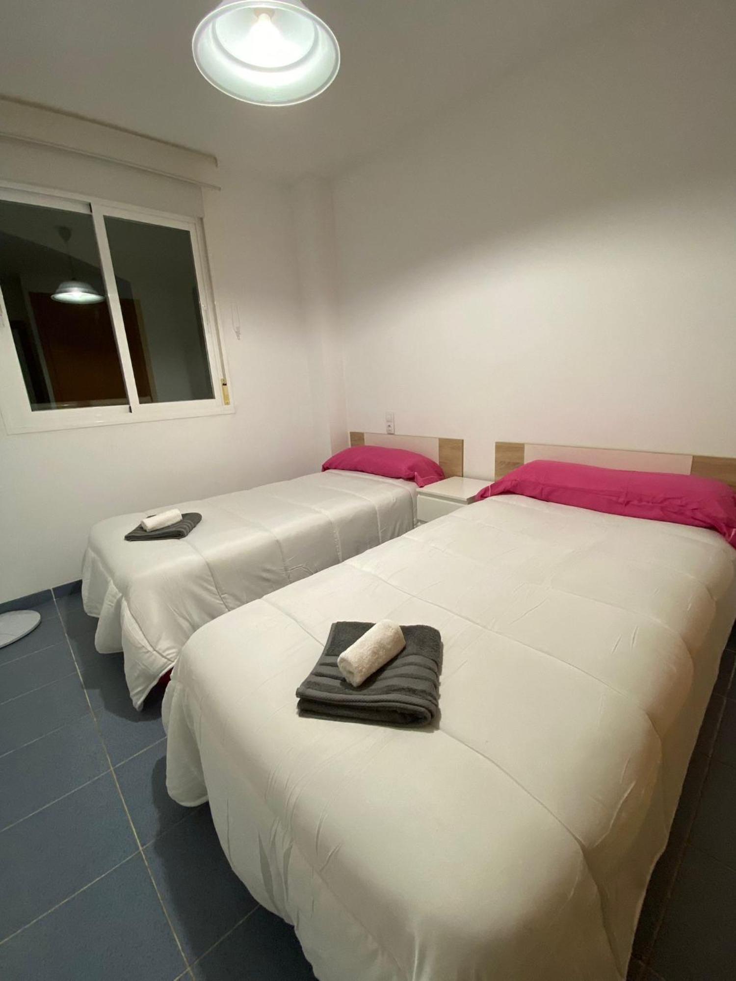 Columbretes, A 200 Metros De La Playa, Wifi Gratuito, Plaza De Garaje Y Piscina Lägenhet Oropesa del Mar Exteriör bild